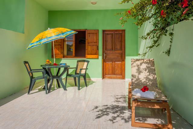 Zorbas Rooms فراكوكاستيلو المظهر الخارجي الصورة